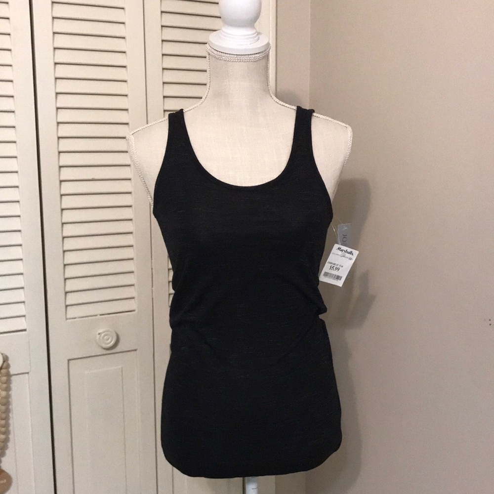 Women’s tank top size medium.